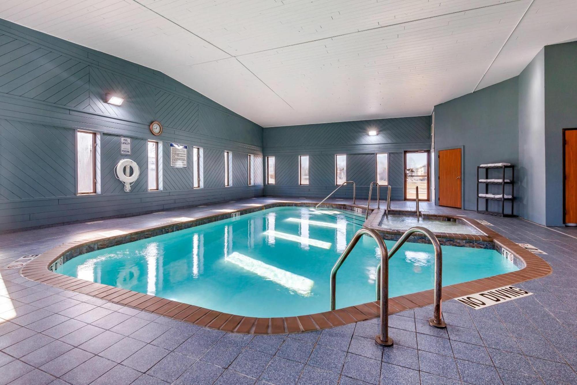 Quality Inn New London Buitenkant foto