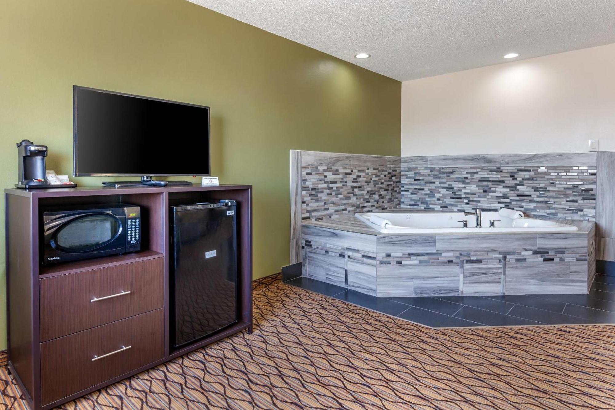 Quality Inn New London Buitenkant foto