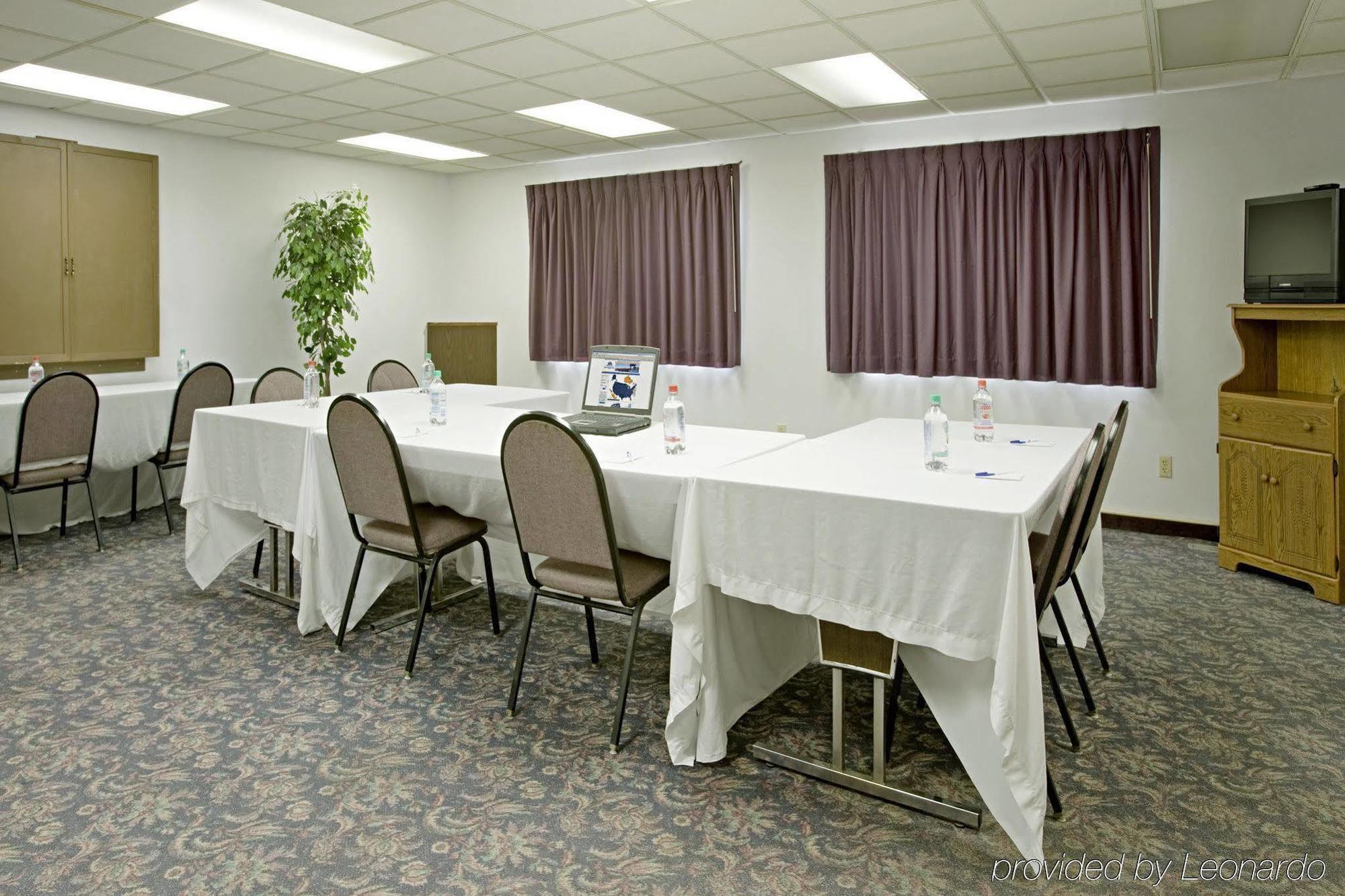 Quality Inn New London Buitenkant foto